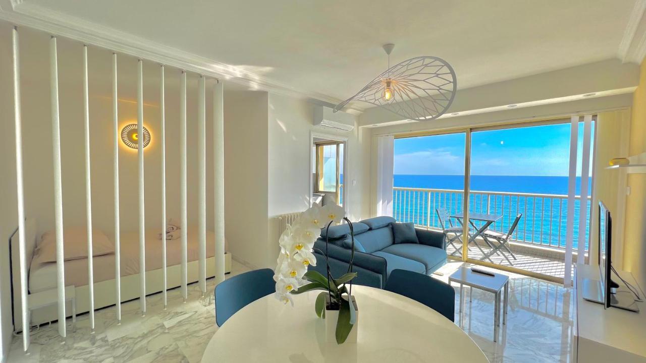 Seaviews By Jenni Menton, La Suite, Superbe Front De Mer, Top Emplacement Avec Terrasse Et Parking! Eksteriør billede