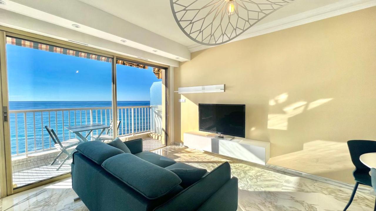 Seaviews By Jenni Menton, La Suite, Superbe Front De Mer, Top Emplacement Avec Terrasse Et Parking! Eksteriør billede