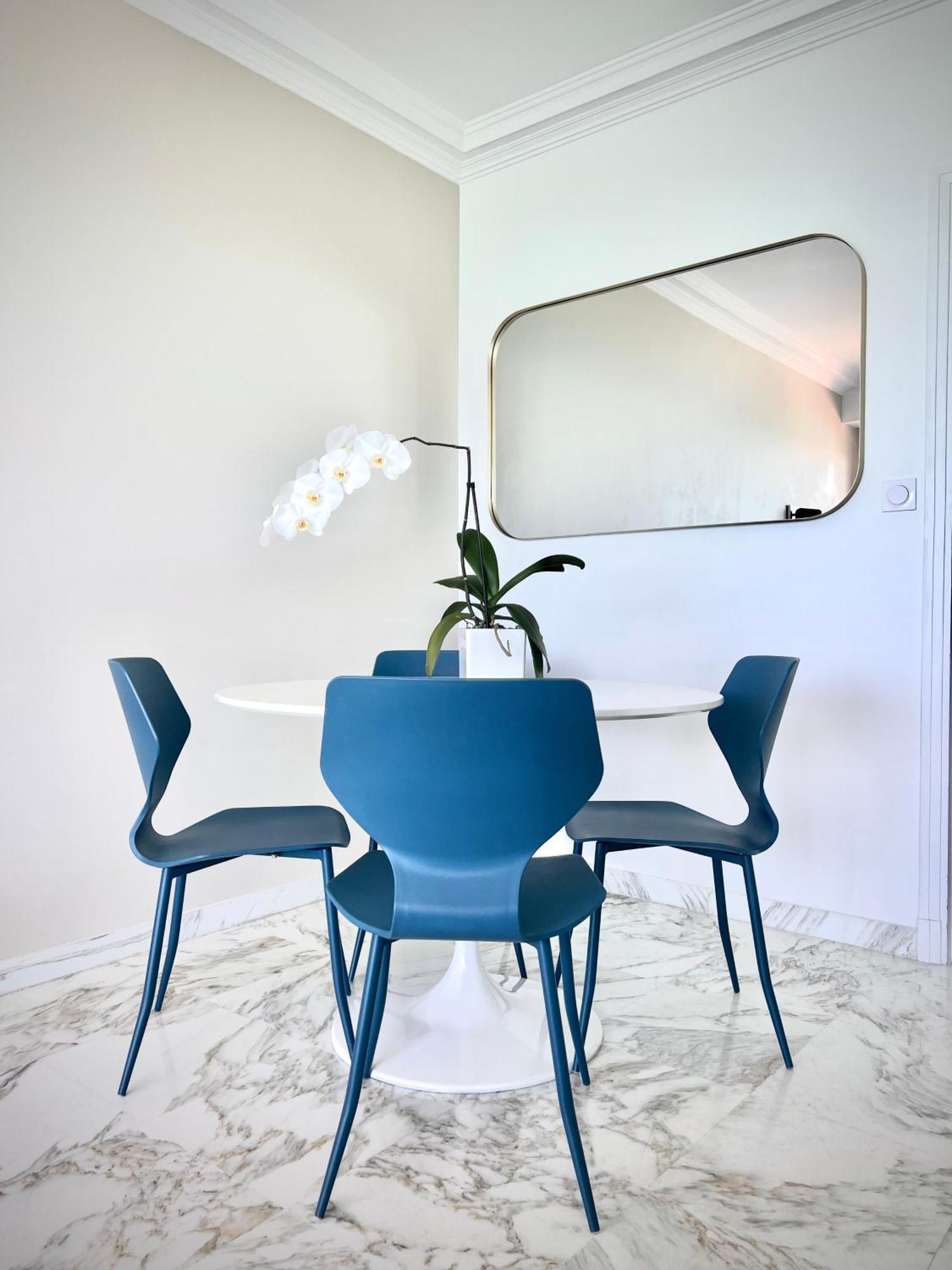 Seaviews By Jenni Menton, La Suite, Superbe Front De Mer, Top Emplacement Avec Terrasse Et Parking! Eksteriør billede